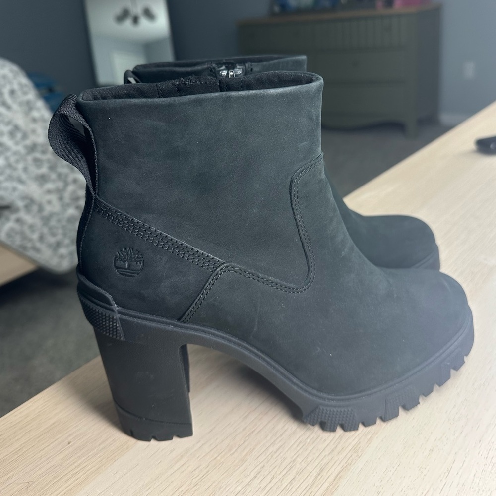Timberland chunky heel booties